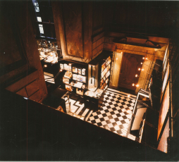 GMMK , Foto: Elisabeth Mayr-Keber , Gert M. MAYR-KEBER ZT-GmbH. Shop im Kunsthistorischen Museum 1993-1995